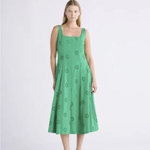 NWOT. Green Sleeveless Eyelet Dress with pockets